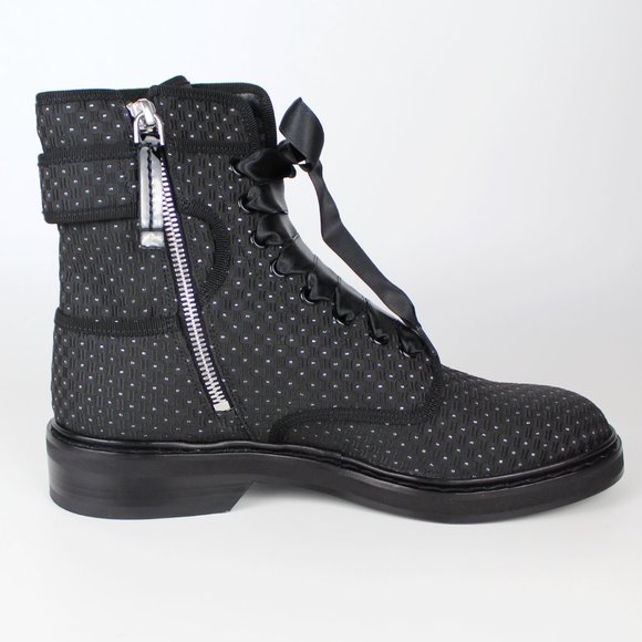 NEW Roger Vivier Viv Strass Bootie - Picture 8 of 16